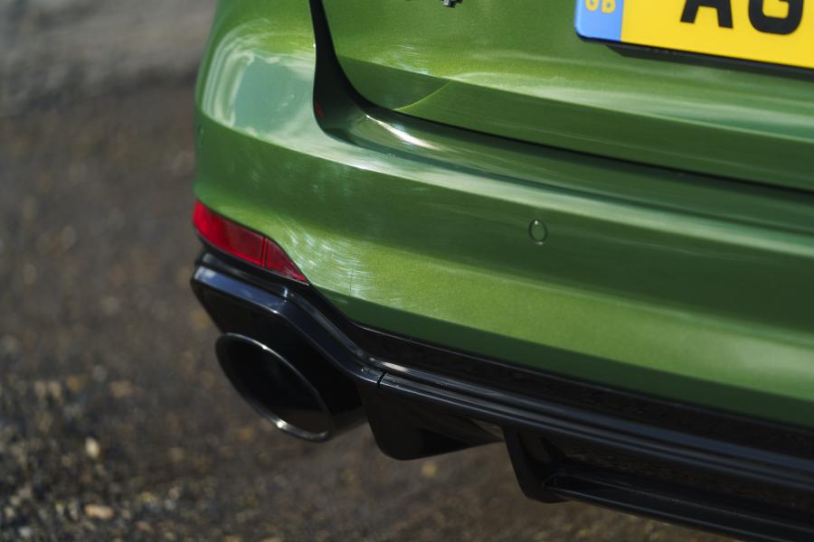 Детали экстерьера Audi RS4 Avant (B9) 2020 года  (UK) (фото 11 из 99)